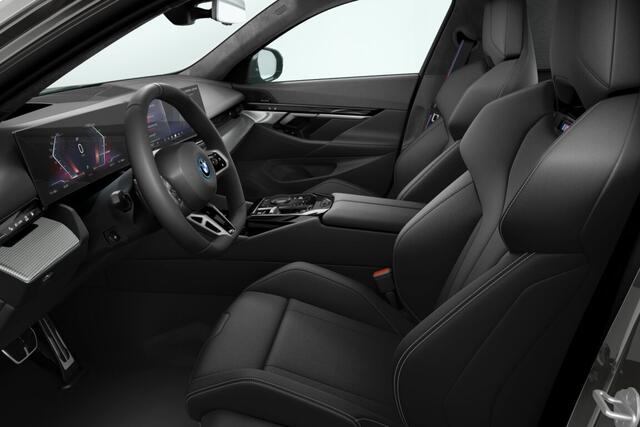 BMW i5 Touring eDrive40 M Sport Pro Edition 84 kWh | M Sportpakket Pro | Innovation Pack | Travel Pack | Comfort Pack
