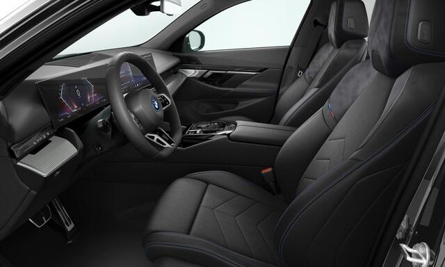 BMW i5 eDrive40 M Sport Edition 84 kWh Panoramadak - Driving Assistant Plus - Getinte Ruiten - Comfort Acces - Parking Assistant Professional - Stoelventilatie - Stoelverwarming voor/achter -