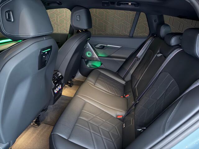 BMW i5 Touring eDrive40 M Sport | Pano | Bowers & Wilkins | Driving Assist Pro