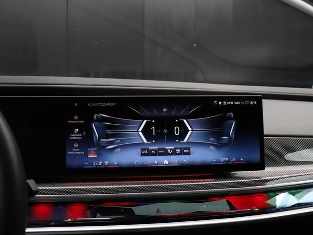 BMW i7 xDrive60 106 kWh | M SPORT | B&W | SKY-LOUNGE | FOND- THEATER | LEDER | MASSAGE | ICONIC GLOW | HEAD-UP | CARBON | FULL OPTIONS |