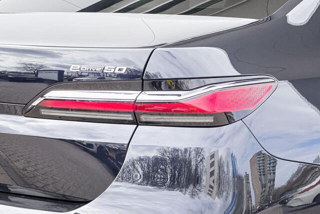 BMW i7 eDrive50 M-Sport / Multifuncitionele Stoelen / Executive Pakket / Driving Assistant Professional / Integral Active Steering / Connoisseur Pack / 21 inch / Parking Assistant