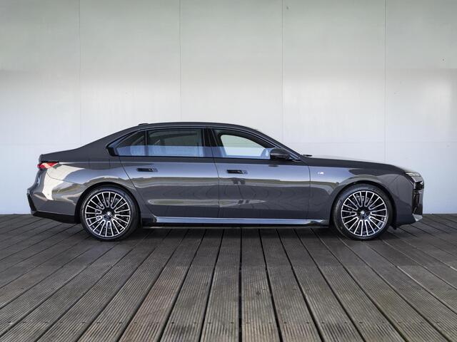 BMW i7 eDrive50 | M Sportpakket Pro | Innovation Pack | Connoisseur Pack | Stoelventilatie | Massagefunctie | Driving Assistant Professional | 21''