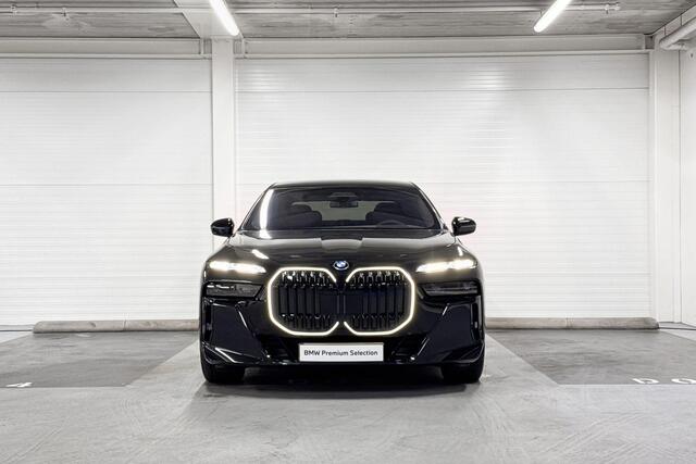 BMW i7 eDrive50 M-Sport Pro | Innovation Pack | Executive Pack | Connoisseur Pack | Driving Assistant Professional | Parking Assistant Professional | Sky Lounge