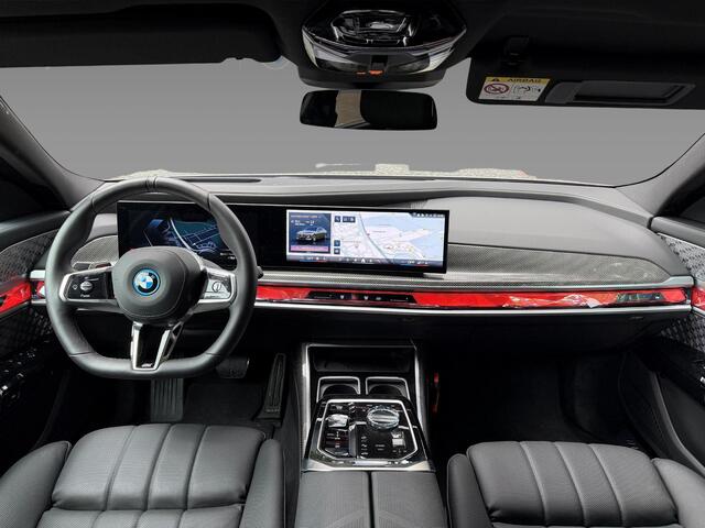 BMW i7 eDrive50 M Sportpakket | 21 inch Individual V-spaak | Integral Active Steering | Driving Assistant Professional | Bowers & Wilkins Diamond Surround Sound Systeem | Rear-Seat Entertainment Experience