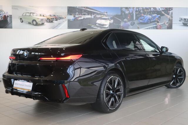 BMW i7 xDrive60 M Sportpakket Pro | Climate Acoustics Pack | Driving Assistant Professional | Parking Assistant professional |