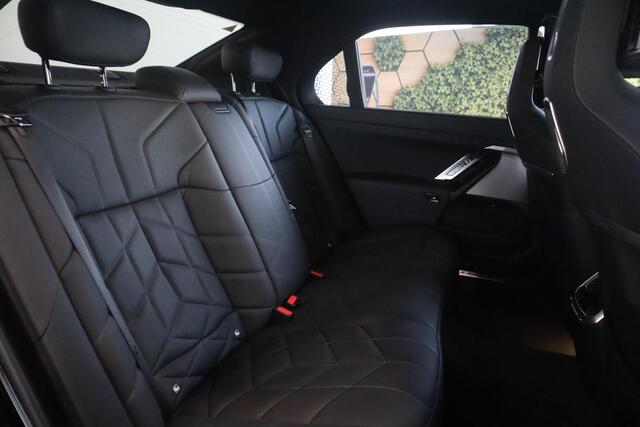 BMW i7 xDrive60 M Sportpakket Pro | Climate Acoustics Pack | Driving Assistant Professional | Parking Assistant professional |