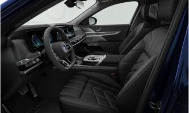 BMW i7 xDrive60 106 kWh | M Sport Pro | El. deuren | Pano Sky Lounge | Kristalen Koplampen | Massage Stoelen | Driver + Park Ass. Professional | B &W High End Sound | Carbon interieur | SOH 95,8% |