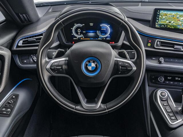 BMW i8 | Comfort Access | Driving Assistant | BMW Laserlight | Head Up Display | Harman Kardon | 20 inch | M Sportremsysteem