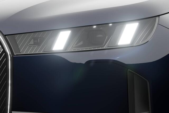 BMW iX xDrive45 | M Sport | Comfort Pack | Innovation Pack | Glazen Panoramadak Sky Lounge | Trekhaak