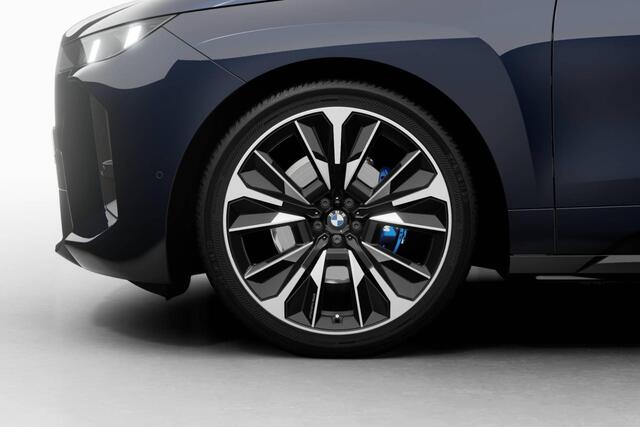 BMW iX xDrive45 | M Sport | Comfort Pack | Innovation Pack | Glazen Panoramadak Sky Lounge | Trekhaak