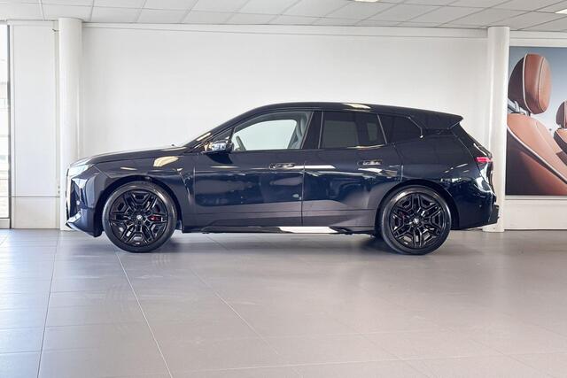 BMW iX xDrive60 | M Sport Pro | Comfort Pack | Innovation Pack | Soft-Close | Glazen Panoramadak Sky Lounge