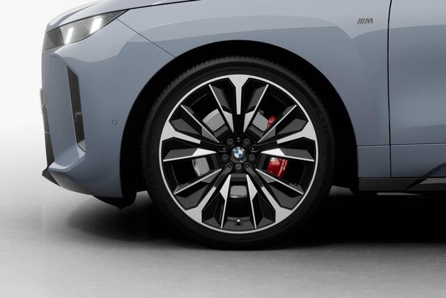 BMW iX xDrive M70 | Comfort Pack | Innovation Pack | Bowers & Wilkins Diamond Surround Sound Systeem | Glazen Panoramadak Sky Lounge | Trekhaak