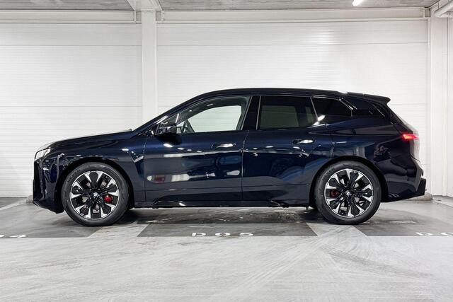 BMW iX xDrive45 | M-Sport Pro | Driving Assistant Plus | Harman/Kardon | Sky Lounge | Soft-Close Portieren | Comfort Access | Trekhaak