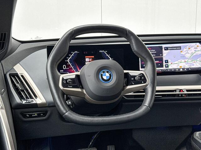 BMW iX xDrive40 Business Edition Plus 77 kWh