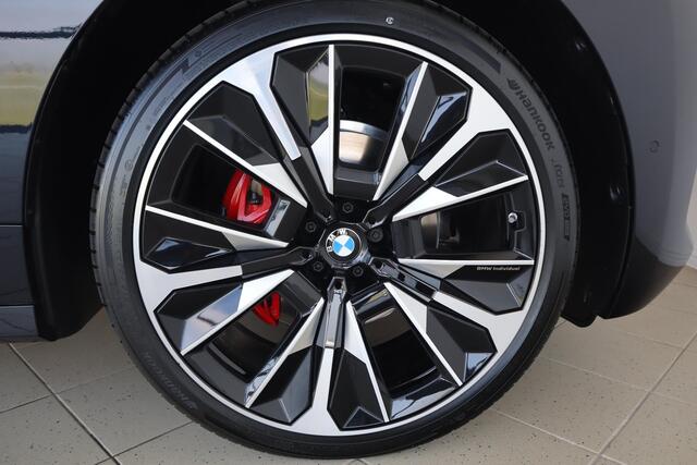 BMW iX xDrive60 | M Sportpakket Pro | Comfort Pack | Innovation Pack
