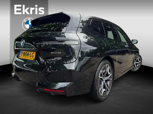BMW iX xDrive50 Sportpakket | 22 inch LM Aerodynamic | Stoelventilatie voor beide voorstoelen | Driving Assistant | BMW Laserlight | Parking Assistant Professional