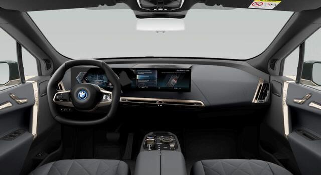 BMW iX xDrive50 - Luchtvering - Integral Active Steering - Driving Ass Prof - Pano