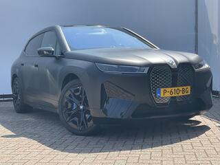 bmw-ix-xdrive50-high-executive-112-