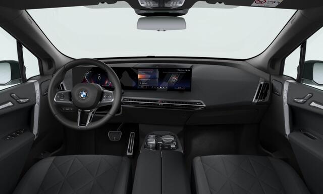 BMW iX xDrive45 101 kWh | 22 Inch | M-Sportpakket Pro | Comfort pack | Innovation Pack | Trekhaak