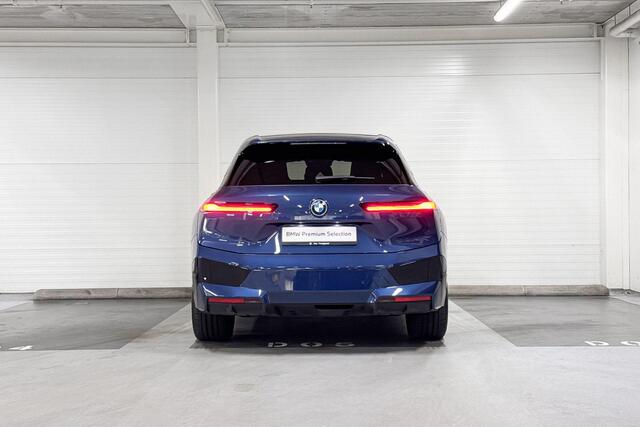 BMW iX xDrive50 High Executive 112 kWh