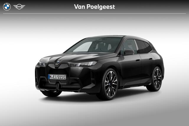 BMW iX xDrive45 | M Sport Pro | Innovation Pack | Comfort Pack | Sky Lounge