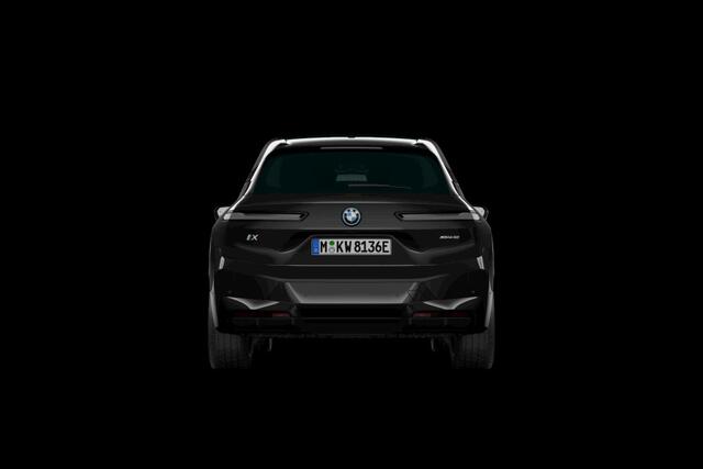 BMW iX xDrive50 Sportpakket / High Executive / CoPilot Pack / Integral Active Steering / Soft-Close / Sky Lounge / Harman Kardon / Luchtvering