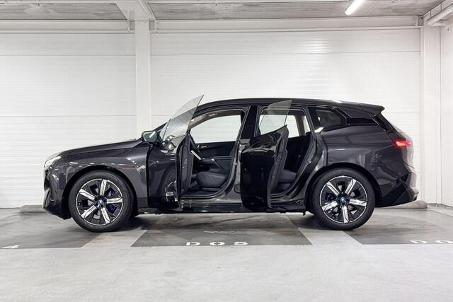BMW iX xDrive50 Excellence 112 kWh | Selections |