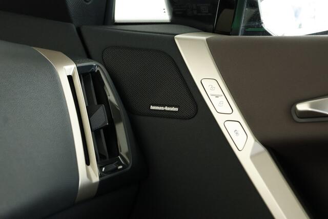 BMW iX xDrive50 Sport SKY 112 kWh / Pano / HUD / Harmankardon / Trekhaak