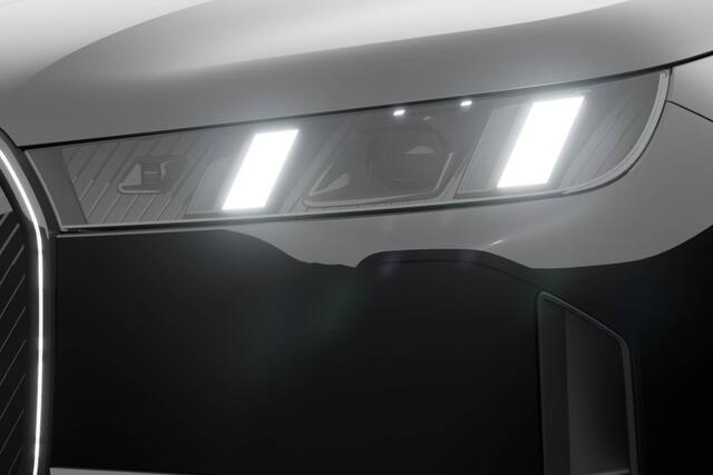 BMW iX xDrive60 | M Sport Pro | Comfort Pack | Innovation Pack | Showroomvoordeel