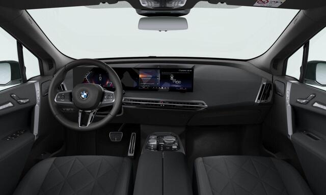 BMW iX xDrive60 M Sportpakket Pro | Innovation Pack | Trekhaak | Panoramadak Sky Lounge | Harman Kardon