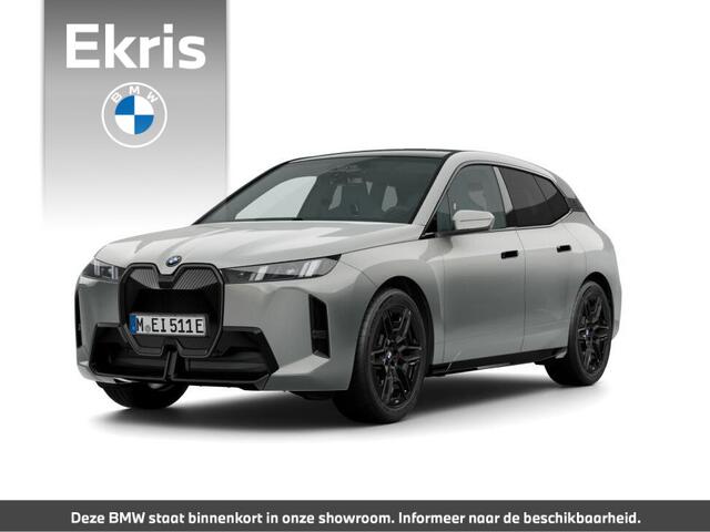 BMW iX xDrive45 M Sportpakket Pro | Innovation Pack | Panoramadak Sky Lounge | Harman Kardon