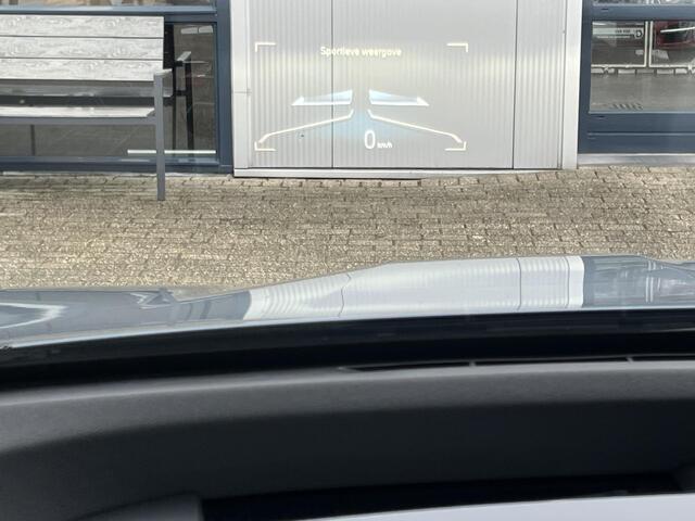 BMW iX xDrive50 Business Edition Plus 112 kWh | Nieuwprijs ¤128.798,-!!/NL Auto/1e Eig./Luchtvering/Navi/Pano.Dak/Leder/Elektr.Wegklapbare Trekhaak/Apple Car-Play-Android Auto