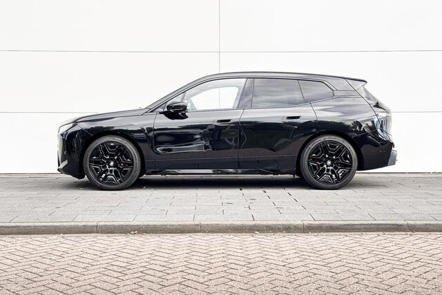 BMW iX xDrive45 101 kWh