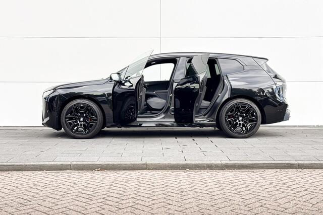 BMW iX xDrive45 101 kWh