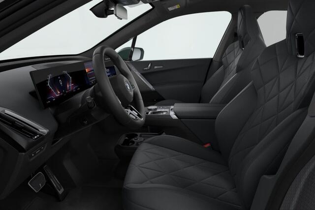 BMW iX xDrive60 112 kWh | M Sportpakket Pro | Comfort Pack | Innovation Pack | Trekhaak