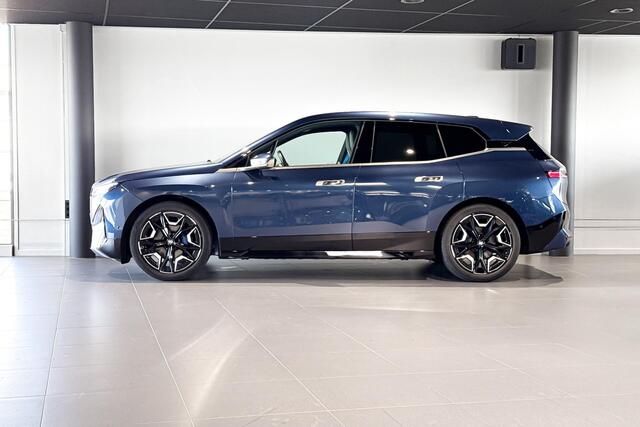 BMW iX xDrive40 High Executive | M Sport | Bowers & Wilkins | Soft-close | Comfort Access |