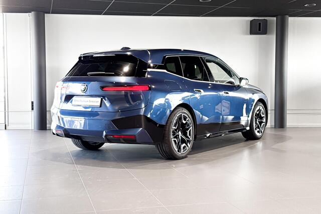 BMW iX xDrive40 High Executive | M Sport | Bowers & Wilkins | Soft-close | Comfort Access |