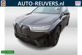 bmw-ix-xdrive40-m-sport-sky-edition