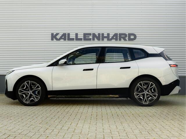 BMW iX xDrive50 - 112 kWh - Luchtvering - Active Steering - Driving Ass Prof