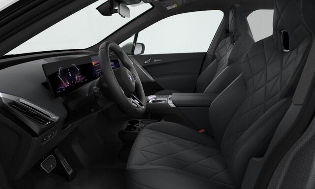 BMW iX xDrive45 M Sportpakket Pro | Innovation Pack | Sky Lounge