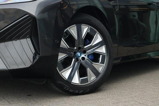 BMW iX xDrive40 High Executive 77 kWh / SoH 96% / Laser / Trekhaak / Harman Kardon / Massage