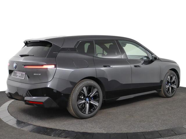 BMW iX xDrive40 | Sport Package | Panoramadak | Harman/Kardon