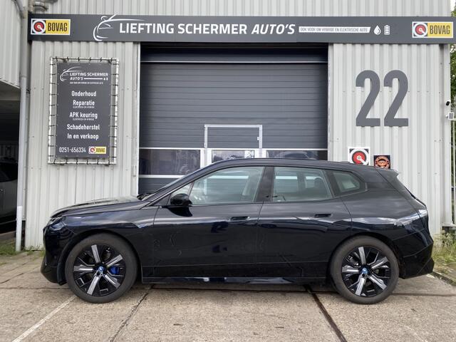 BMW iX xDrive40 Bsn Ed.