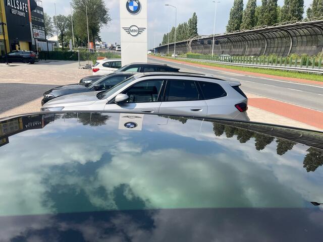 BMW iX xDrive40 | 22" | Laserlight | CoPilot | Pano Sky Lounge | Harman Kardon | Trekhaak