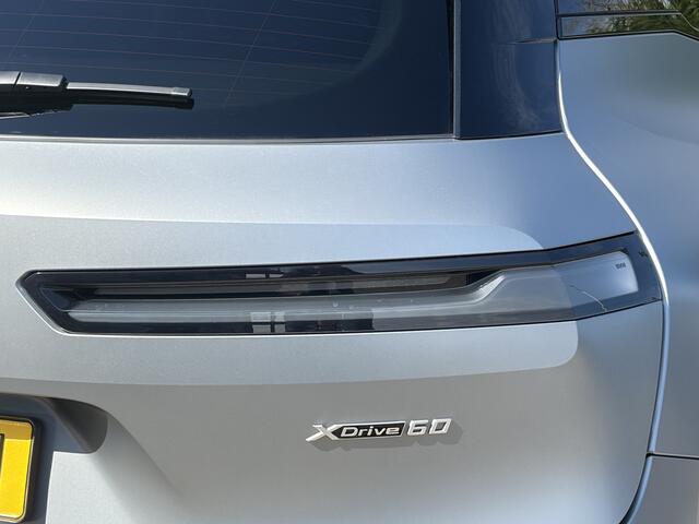 BMW iX xDrive60 | Frozen Grey | Bowers & Wilkins | M-Pro | Sky Lounge