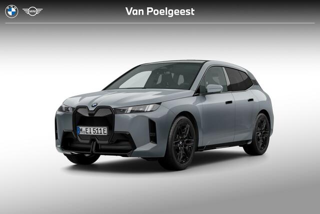 BMW iX xDrive45 101 kWh | M Sportpakket Pro | Comfort Pack | Bowers & Wilkins Diamond Surround Sound Systeem | Trekhaak