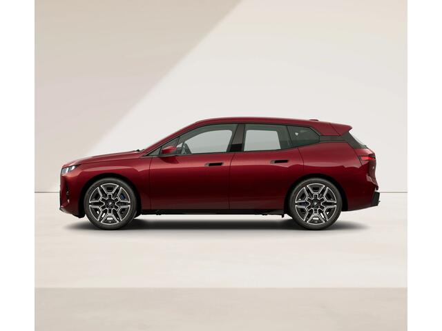 BMW iX xDrive60 - M-Sport - Trekhaak - ACC - 112Wh - Memoryzetels