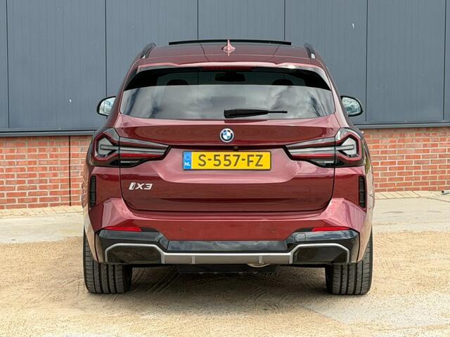 BMW iX High Executive 80 kWh M-Sport Pano / HUD / Harman Kardon