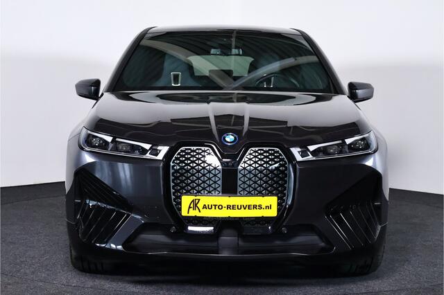 BMW iX xDrive40 M-Sport SKY Edition 77 kWh / Panorama / HarmanKardon / 3D Camera / Trekhaak