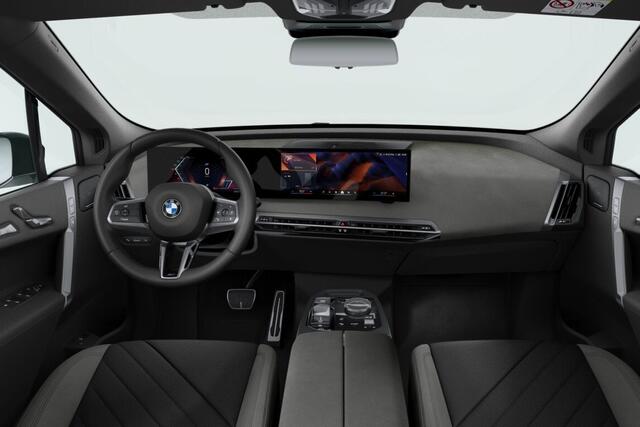 BMW iX xDrive45 101 kWh | M Sportpakket Pro | Trekhaak